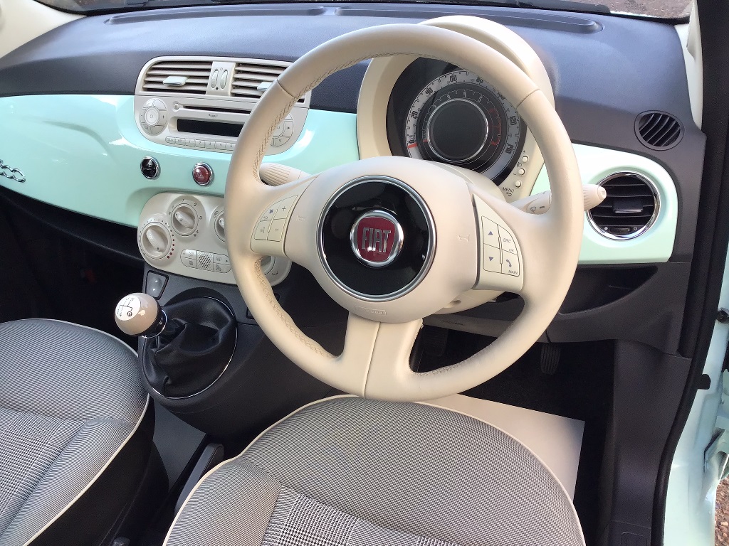 Fiat 500 1.2 Lounge [Stop Start] 3DR 2015 (15)
