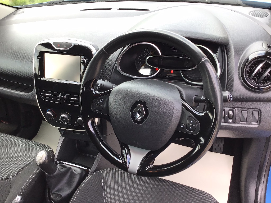 Renault Clio 0.9 TCe Dynamique MediaNav Energy 5DR 2013 (63)
