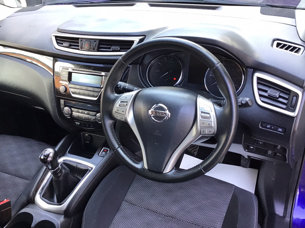 Nissan Quashqai 1.2 Acenta DIG-T [Smart Vision] SUV 2014 (64)