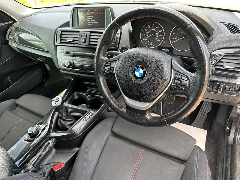 BMW 1 SERIES