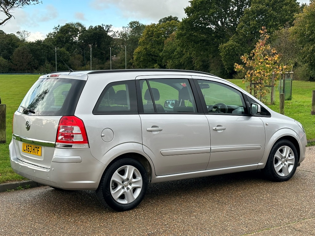 Vauxhall Zafira 1.8i (120) Exclusiv MPV 2014 (64)
